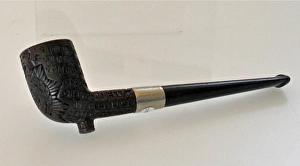 Amiens Gallery: A straight stem pipe, finely hand carved - WWI