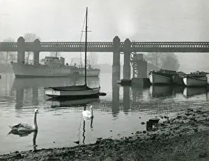 Chiswick Prints: STRAND-ON-THE-GREEN