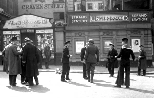 Images Dated 28th November 2011: Strand Underground Station, WW2