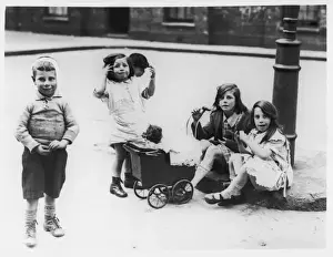 Hoxton Prints: Street / Children / Hoxton