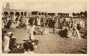 Images Dated 2nd June 2017: Street market in El Oued, Algeria