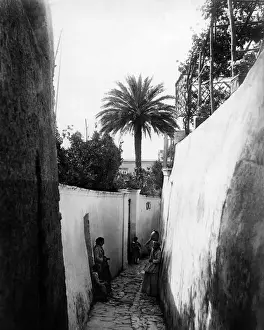 Capri Prints: Street scene, Isle of Capri, Italy