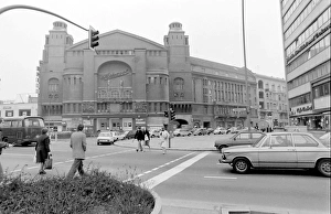 Capitalism Gallery: Street scene, Nollendorfplatz, West Berlin, Germany