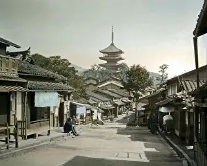 Pagoda Prints: Street scene, Yasaka, Kyoto, Japan