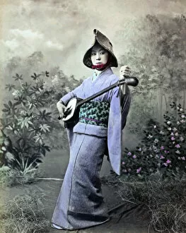 Mauve Gallery: Street singer with shamisen, Japan