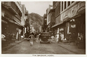 Images Dated 27th October 2016: Street view, Tin Bazaar, Aden