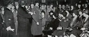 Corp Prints: Strike / Womens Corp