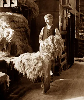 Loom Prints: Striking up, linen production, Victorian period