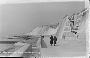 Stroll Prints: Stroll Along the Undercliff Walk