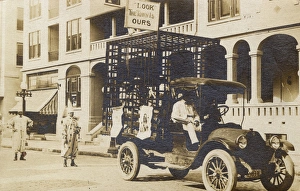 Images Dated 4th July 2017: Studebaker flatbed truck with men in cage, USA