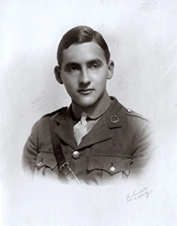 Images Dated 10th February 2017: Studio photo, young man in RFC uniform, WW1