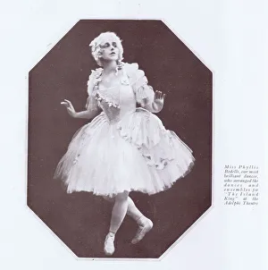 Images Dated 6th May 2016: A study of the dancer Phyllis Bedells, 1922