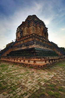 Images Dated 25th November 2012: Stupa, Wat Chedi Luang temple, Chiang Mai, Thailand