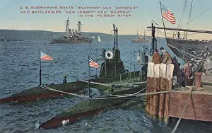 Battleships Prints: US submarines and battleships, Hudson River, USA