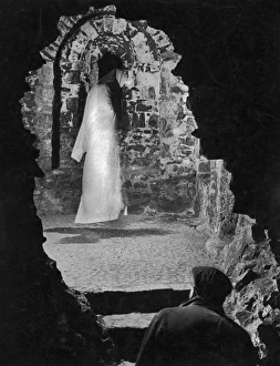 Illusions Gallery: Successful Ghost Hunter