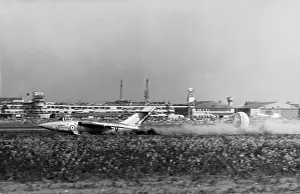 Sud-Est Se. 5000 Baroudeur Landing with a Drag-Chute at t?