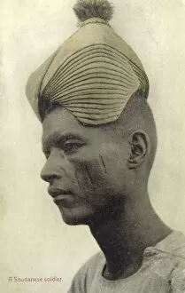 Images Dated 3rd May 2011: Sudanese soldier with remarkable hat
