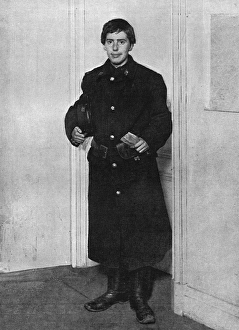 Images Dated 24th May 2016: Suffragette Jessie Kennedy as a telegraph boy