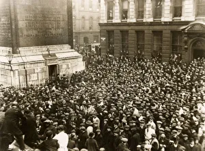 Suffragettes capture The Monument, London Suffragettes capture The Monument, London