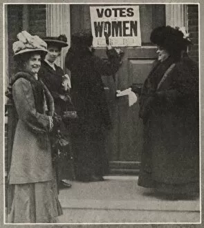 Suffragettes Visit Ministers House