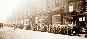 Rationing Prints: Sugar queue in Keighley in 1917