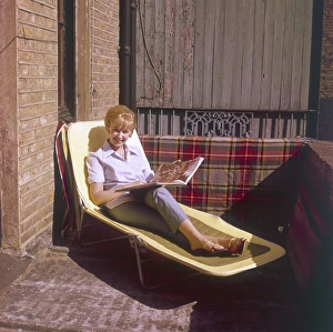 Images Dated 3rd October 2011: Sun Lounger