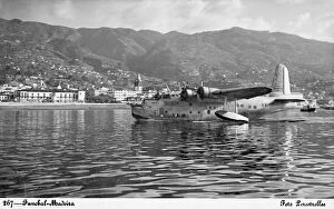 Seaplane Collection: Sunderland plane, Imperial Airways, Funchal, Madeira