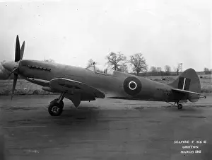 Supermarine Seafire F45 LA432 March 1945