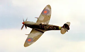Supermarine Prints: Supermarine Spitfire HF Mk. IXe G-HFIX - MJ730