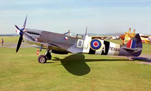Supermarine Spitfire LF Mk. IXe G-BLCK - TE566