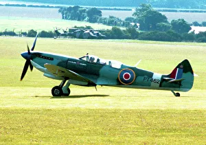 Supermarine Spitfire T Mk. IX G-CTIX - PT462