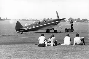 Supermarine Spitfire Tr8 G-AIDN / MT818