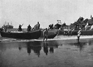 Images Dated 4th December 2017: Surf Boats landing at Safi, Morocco