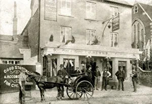 Images Dated 4th February 2019: Surrey Arms pub, East Street, Farnham, Surrey