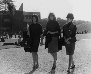Images Dated 3rd May 2011: Sussex University Girls