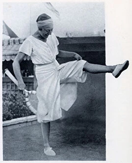Suzanne Lenglen, tennis player, wearing long shorts