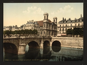 Madeleine Gallery: The swing bridge and Madeleine church, Besancon, France The