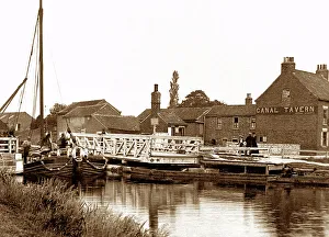 Thorne Prints: The Swing Bridge, Thorne early 1900s
