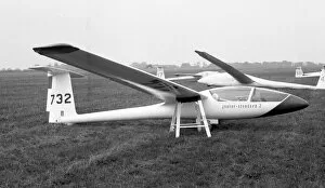 Airfield Gallery: SZD-48 Jantar Standard 2 732