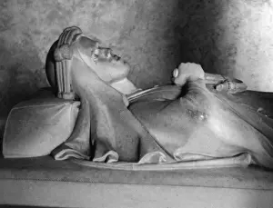 Monuments Prints: T. E. Lawrence Effigy