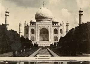 Mughal Collection: Taj Mahal in Agra, India