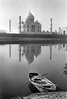 Agra Gallery: Taj Mahal from opposite bank of Jumna