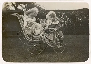 Prams Gallery: Tandem Pram