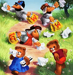 Images Dated 4th September 2006: Teddy Bear (with hidden objects)