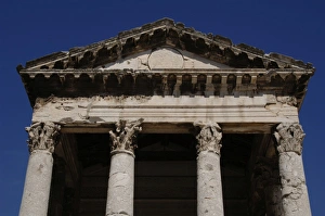 Images Dated 1st September 2007: Temple of Augustus. Roman Empire. Pula. Croatia