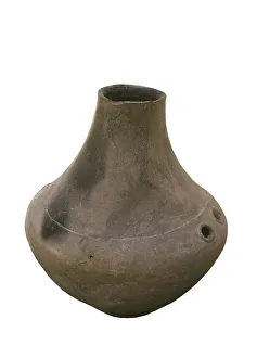 Tarxien Prints: Temple Period (4000 to 2500 BC). Small amphora