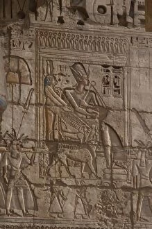 Images Dated 28th November 2003: Temple of Ramses III. Ramses III wearing Khepresh being carr