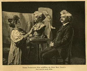 Images Dated 1st May 2018: Teresa Feoderovna Ries sculpting a bust of Mark Twain