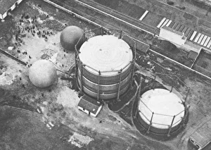 Aerial Photography Gallery: Tethered Observation Gas-Balloons Filling Up Refuelling ?