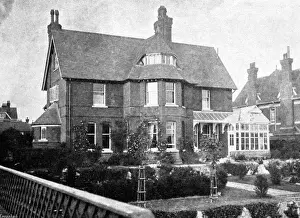 Eastbourne Prints: th Huxley / Eastbourne